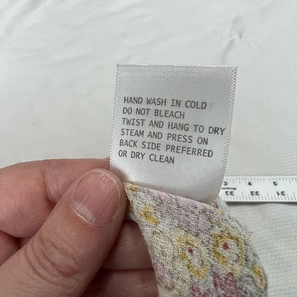 Cynthia Rowley Ditzy Floral Cottage core Viscose Blouse‎ - Picture 7 of 7